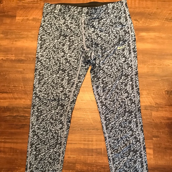 Nike capri dri fit leggings - Picture 1 of 3